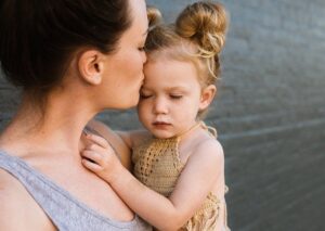 Lee más sobre el artículo <strong>ESTABILIDAD LABORAL REFORZADA EN MADRE CABEZA DE FAMILIA</strong>